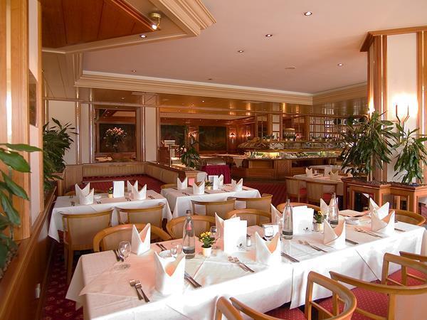 Kurpark-Hotel Bad Duerkheim Restaurant photo